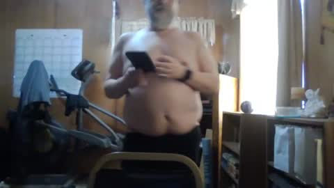 Snapshot of rosepanda chatting on February 17, 8:58 pm Lost4gain online show from February 17, 8:58 pm