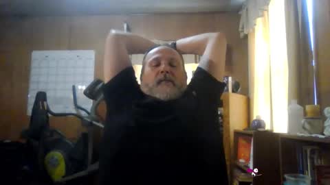 Snapshot of rosepanda chatting on March 15, 3:40 pm Lost4gain online show from March 15, 3:40 pm