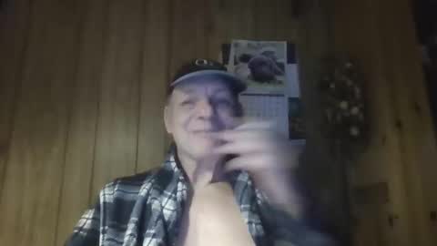 roses2u1958 online show from March 16, 8:46 pm