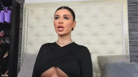 Gabriela online show from January 10, 7:43 am