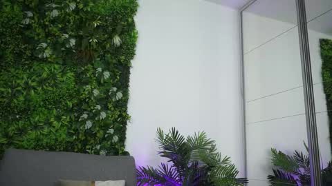 Amii online show from April 15, 5:42 pm