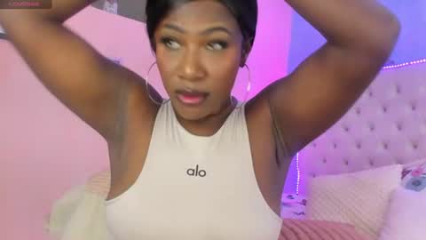 Snapshot of rosi_cooper chatting on July 16, 11:27 am rosi_cooper online show from July 16, 11:27 am