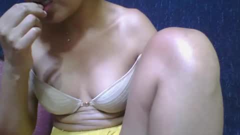 rosia685234 online show from December 1, 9:58 am