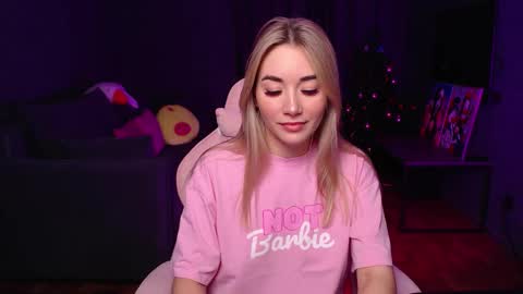 Rosie online show from December 19, 1:45 am