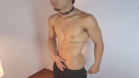 Snapshot of rosse_one chatting on November 27, 3:08 am rosse_one online show from November 27, 3:08 am