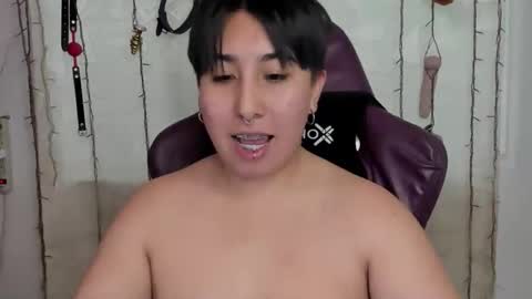 Snapshot of rossedemond30 chatting on May 15, 9:55 pm ROSSE DEMOND online show from May 15, 9:55 pm