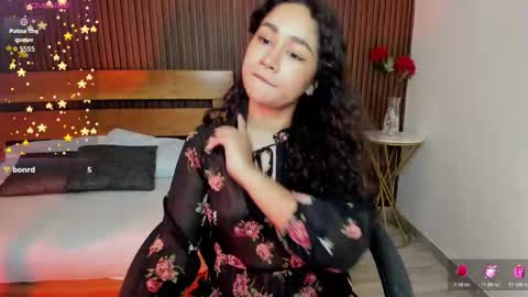 rossie_lanie_ online show from March 5, 12:45 pm