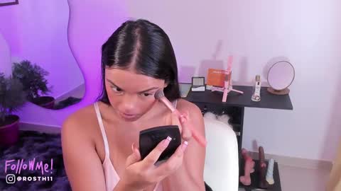 Snapshot of rossth11 chatting on February 16, 7:38 pm Im Ross online show from February 16, 7:38 pm