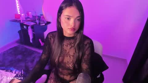 Snapshot of rossth11 chatting on February 28, 11:23 pm Im Ross online show from February 28, 11:23 pm