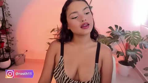 Snapshot of rossth11 chatting on November 19, 7:14 pm Im Ross online show from November 19, 7:14 pm