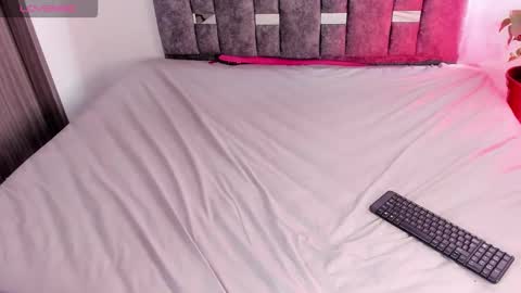 Im Ross   online show from March 11, 3:18 pm