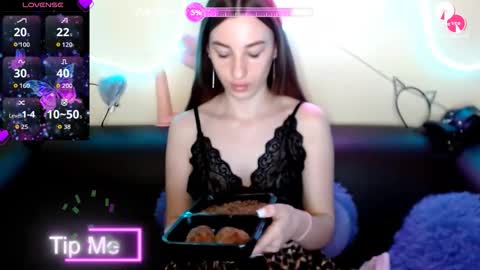 rosy_madison77 online show from September 29, 7:35 am