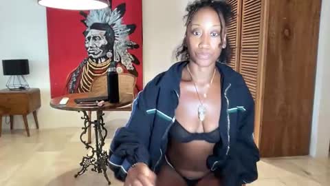 Snapshot of rosycoco chatting on February 13, 3:35 am Rosy Coco online show from February 13, 3:35 am