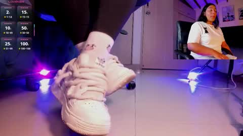 rosyejones online show from November 27, 3:08 am