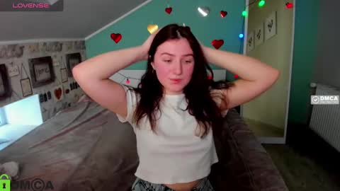 Snapshot of rosynaxx chatting on February 13, 1:37 pm rosynaxx online show from February 13, 1:37 pm