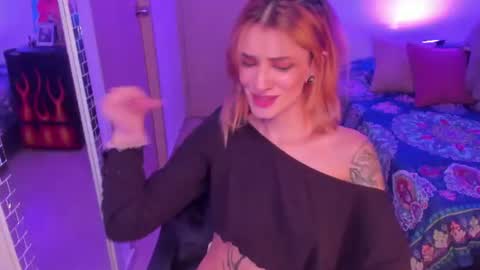 rot_wallace online show from June 22, 12:02 am