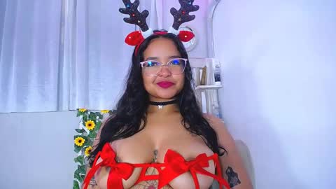 Snapshot of rous_25 chatting on December 18, 4:06 pm rous_25 online show from December 18, 4:06 pm
