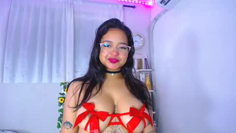 Snapshot of rous_25 chatting on December 28, 12:35 pm rous_25 online show from December 28, 12:35 pm