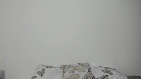 Snapshot of rouse_46 chatting on February 6, 11:30 pm Rouse online show from February 6, 11:30 pm