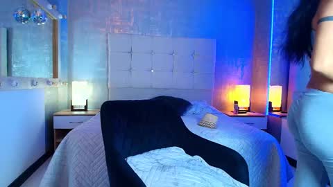 Snapshot of rouse_fg chatting on October 23, 2:05 pm Rouse Fg online show from October 23, 2:05 pm