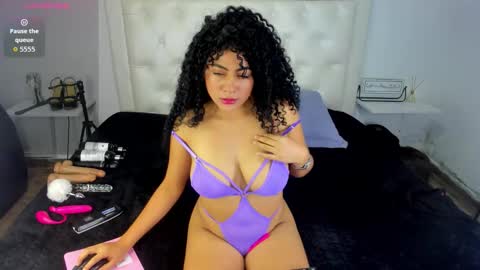 Snapshot of rouse_sexy_hotxx77 chatting on October 5, 1:04 am rouse_sexy_hotxx77 online show from October 5, 1:04 am