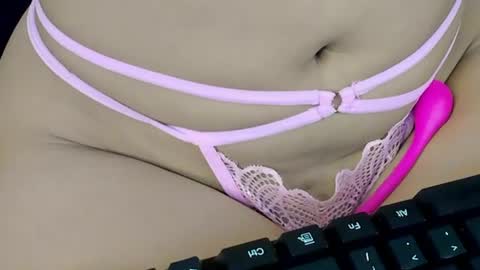 rouse_sexy_hotxx77 online show from June 17, 4:04 am