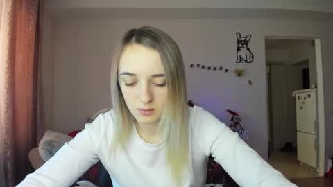 Snapshot of rousereed chatting on February 1, 6:56 am Rouse online show from February 1, 6:56 am