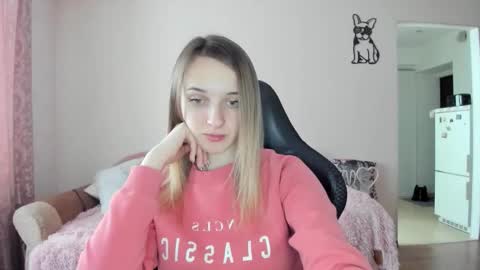 Snapshot of rousereed chatting on February 5, 7:35 am Rouse online show from February 5, 7:35 am