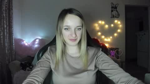 Snapshot of rousereed chatting on February 13, 3:19 pm Rouse online show from February 13, 3:19 pm