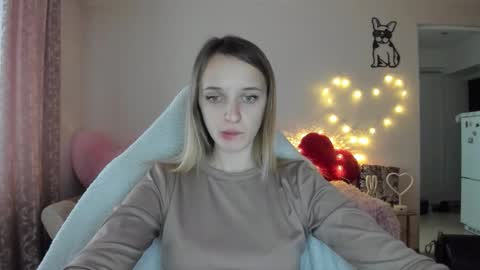 Snapshot of rousereed chatting on February 23, 7:06 am Rouse online show from February 23, 7:06 am