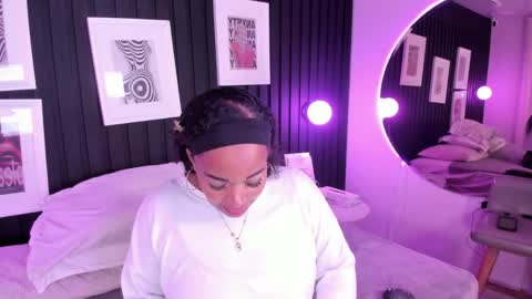 Snapshot of rouses_malih chatting on May 17, 11:17 am rouses_malih online show from May 17, 11:17 am