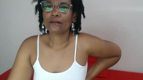 luxa online show from December 13, 1:12 pm