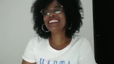 luxa online show from October 22, 1:33 pm