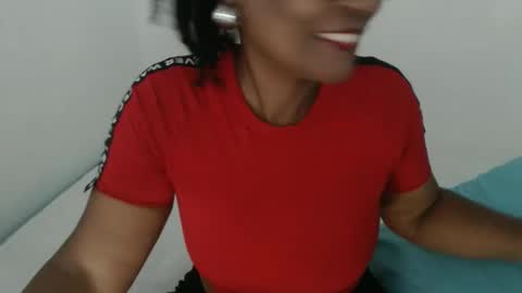 luxa online show from February 23, 1:30 pm