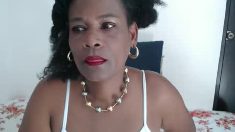 luxa online show from March 22, 5:38 pm