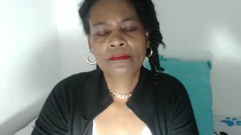 luxa online show from April 10, 12:32 pm