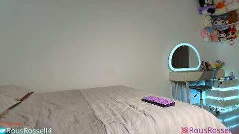 Snapshot of rousrossell_4 chatting on July 29, 5:00 pm Call me Rous online show from July 29, 5:00 pm