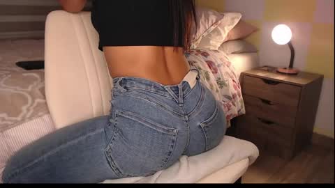 Snapshot of rouss_henao chatting on June 6, 3:50 pm Rouss marie henao online show from June 6, 3:50 pm