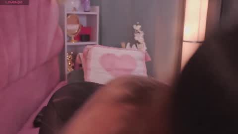 Snapshot of rousse_elodie chatting on November 1, 6:43 pm Rousse 3 online show from November 1, 6:43 pm