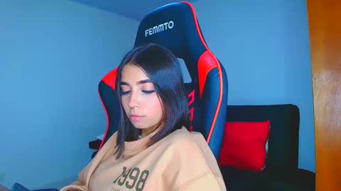 rousse_violet online show from January 16, 1:53 am