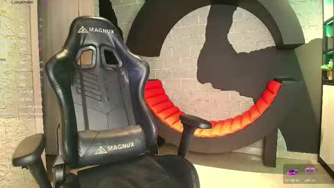 rousse gil online show from January 13, 11:37 am