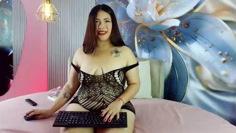 Snapshot of rouxinferno_cr chatting on March 21, 3:44 am rouxinferno_cr online show from March 21, 3:44 am