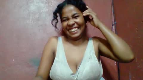 rovaelyah online show from March 16, 5:44 am