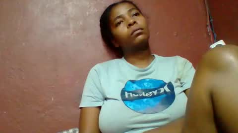 rovaelyah online show from April 15, 2:29 am