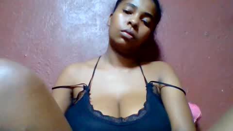 rovaelyah online show from June 1, 4:09 pm