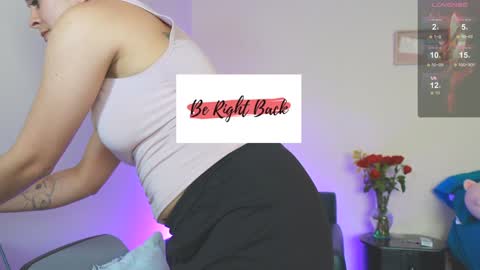 Roxanna online show from February 6, 9:17 pm