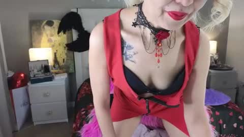Roxalana online show from June 18, 8:36 am