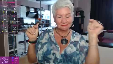 Snapshot of roxana_brooks chatting on June 24, 2:16 pm Roxana online show from June 24, 2:16 pm