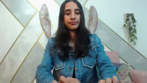 Snapshot of roxana_cyrano chatting on October 13, 7:47 pm online show from October 13, 7:47 pm