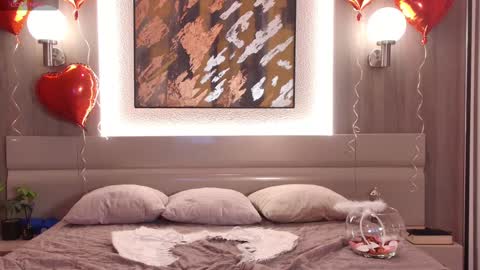 Roxana online show from February 14, 11:10 am